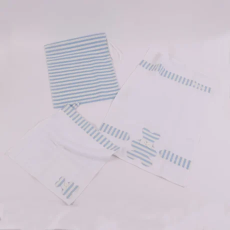 Set asilo bimbo righe