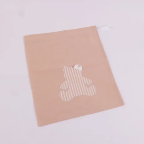 Sacchetto Portabiancheria rosa con orsetto a righe piccole