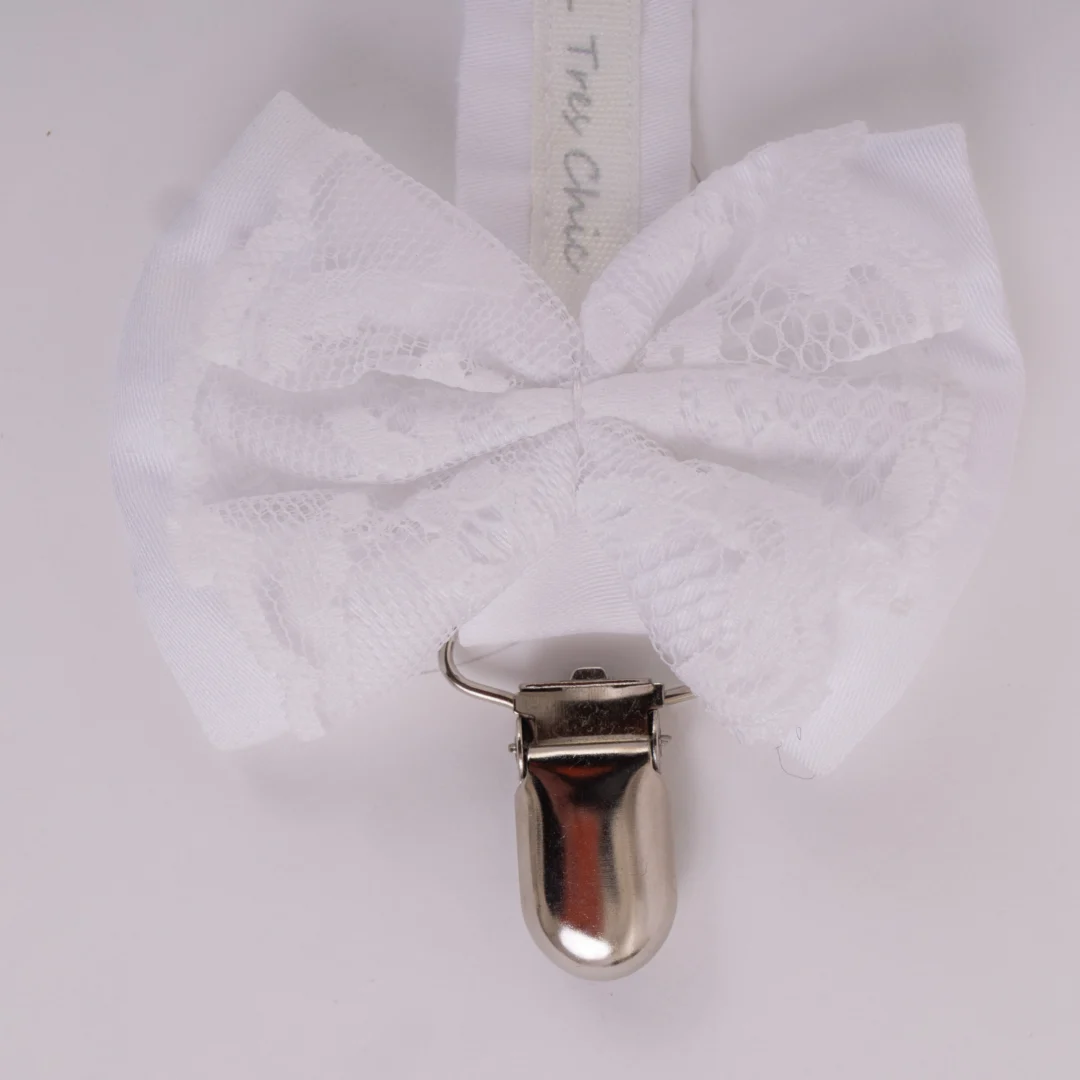 Catenella Portaciuccio bianca per battesimo con fiocco di pizzo Catenella Portaciuccio bianca per battesimo con fiocco di pizzo - immagine 3