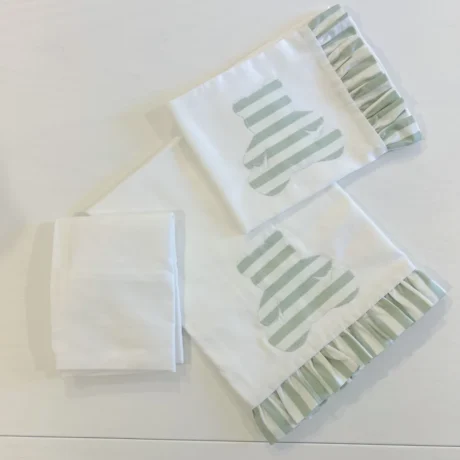 Set lenzuola bimbo/a con orsetto a righe verdi