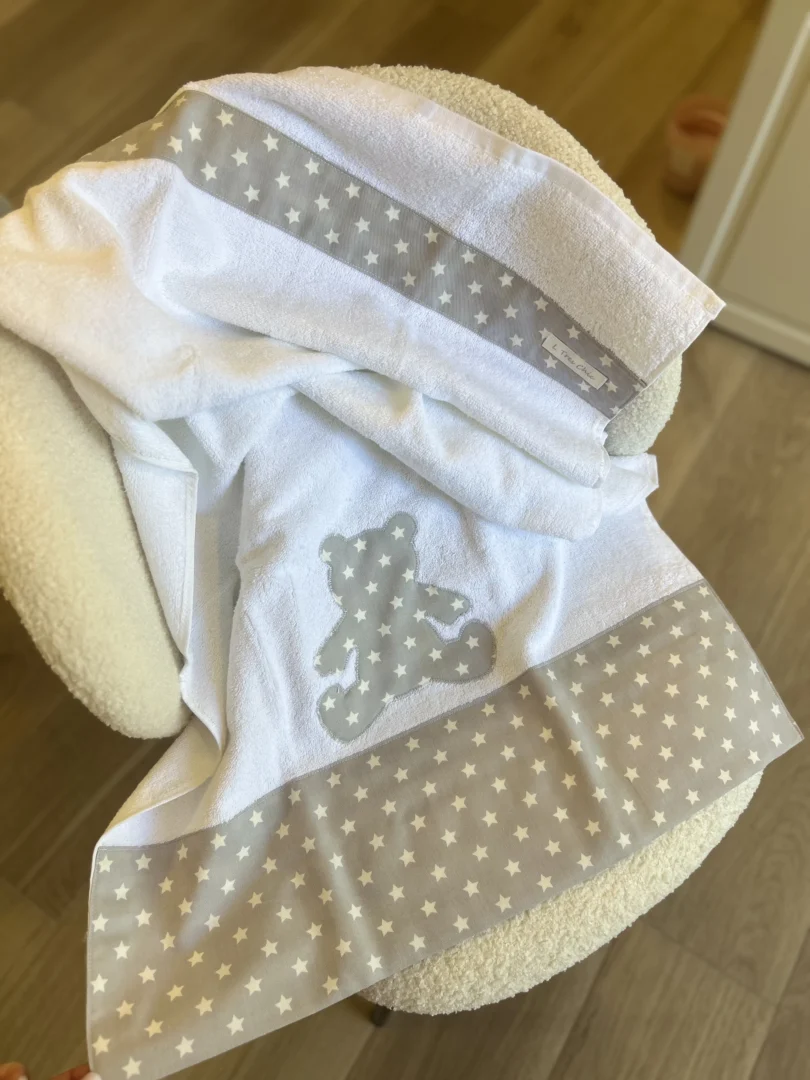 Asciugamano viso Orso a stelline ideale anche per il cambio pannolino Asciugamano viso Orso a stelline ideale anche per il cambio pannolino