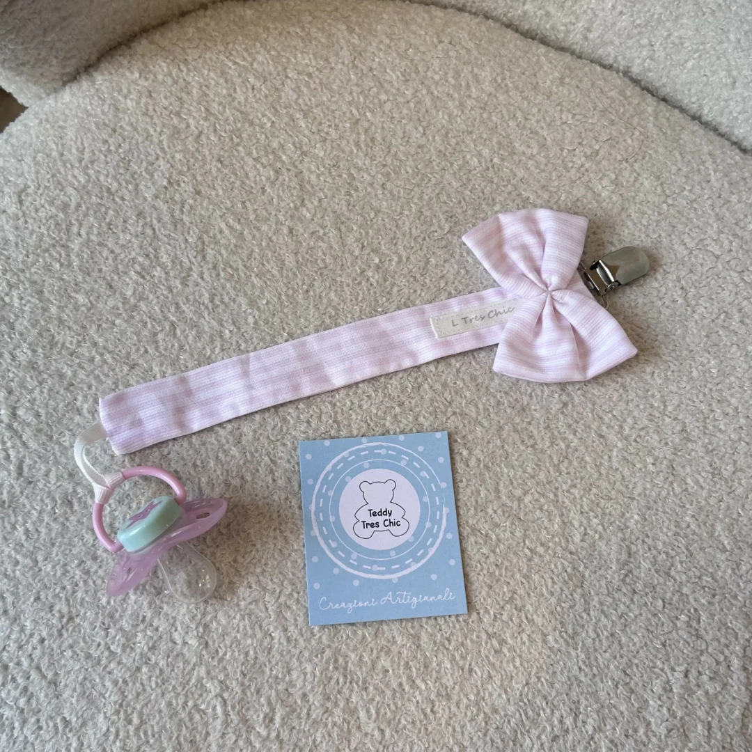 Catenella Portaciuccio a righe piccole rosa Catenella Portaciuccio a righe piccole rosa