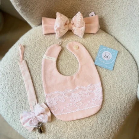 Catenella Portaciuccio rosa di pizzo + Bavetta + Fascia per la testa