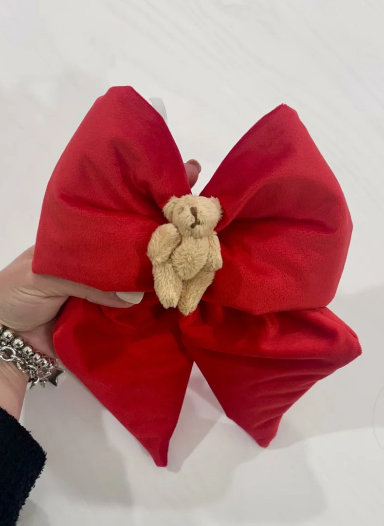 Fiocco Velluto Rosso piccolo con orsetto Fiocco Velluto Rosso piccolo con orsetto